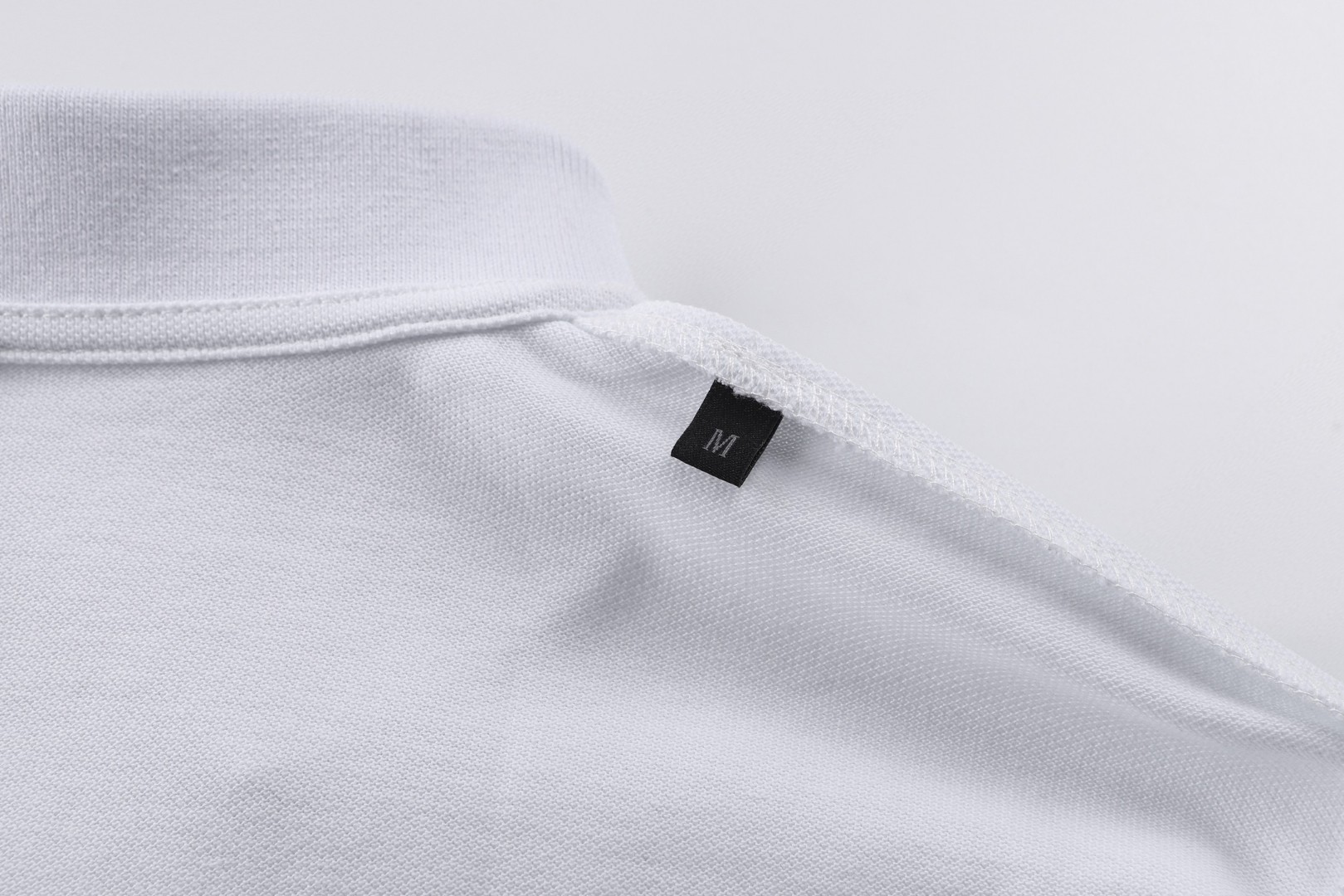 Moncler 蒙口 标识贴片Polo衫 短袖 T恤 夏季 白色 黑色 A0 K20918A0001284556001