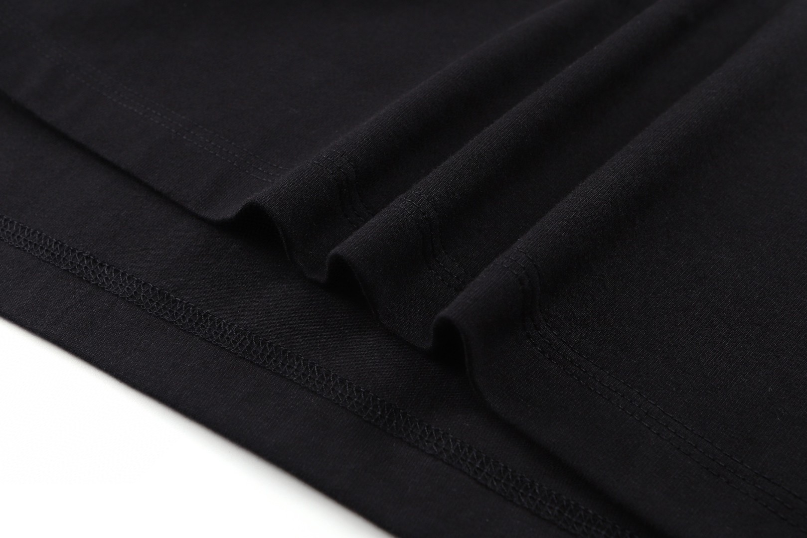 Burberry 巴宝莉肩带格纹装饰T恤 短袖 夏季 白色 黑色 A0 81062461