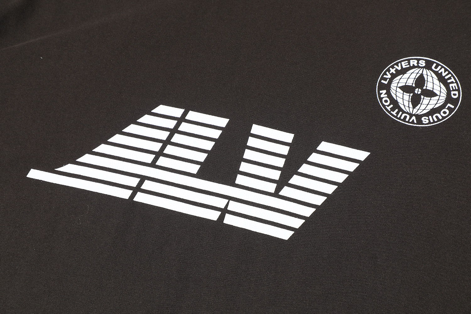 LOUIS VUITTON 路易威登 地球仪印花圆领短袖 T恤 棕色 A0 1AHCLC