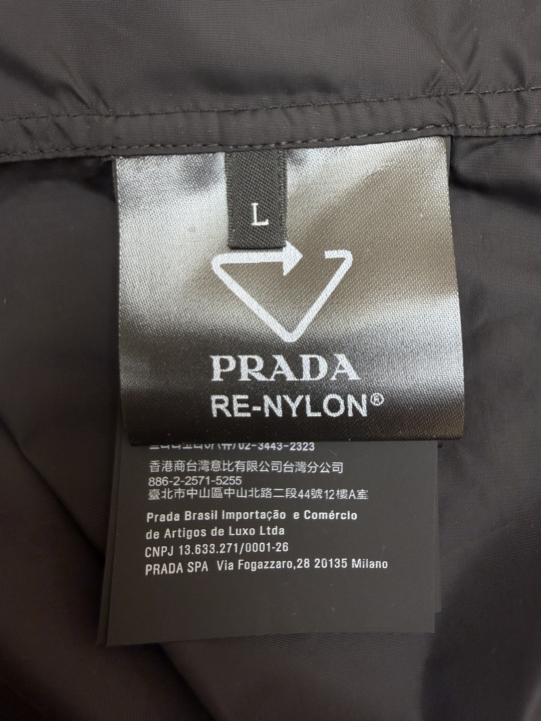 PRADA 普拉达 极简再生尼龙短袖衬衫 外套 黑色 A7 SC758-1WQ9-F0002-S-OOO