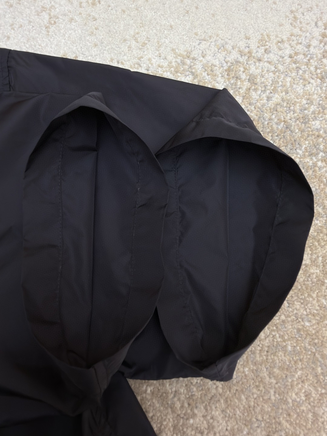 PRADA 普拉达 极简再生尼龙短袖衬衫 外套 黑色 A7 SC758-1WQ9-F0002-S-OOO