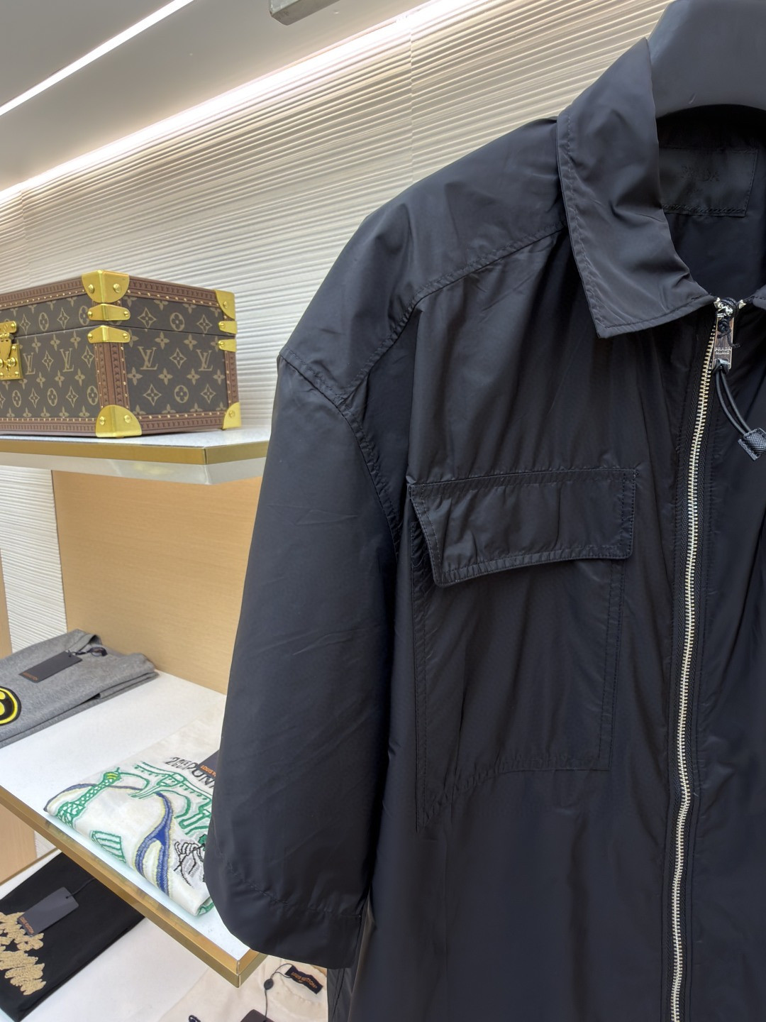 PRADA 普拉达 极简再生尼龙短袖衬衫 外套 黑色 A7 SC758-1WQ9-F0002-S-OOO