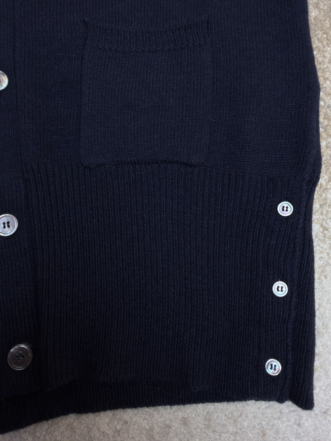 THOM BROWNE 后背小马图案V领开衫 针织衫 毛衣 外套 长袖 海军蓝 B0 MKC624A-Y1029-415