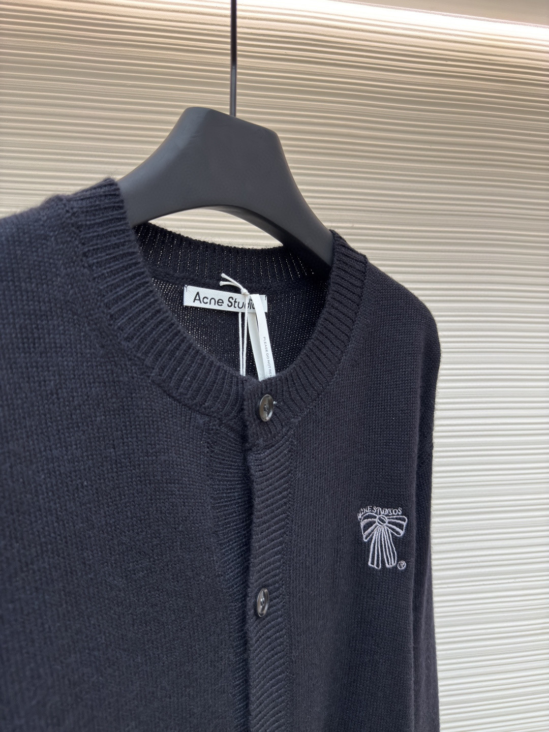 Acne Studios 蝴蝶结刺绣针织开衫 毛衣 针织衫 外套 长袖 黑色 B0 B60385-900