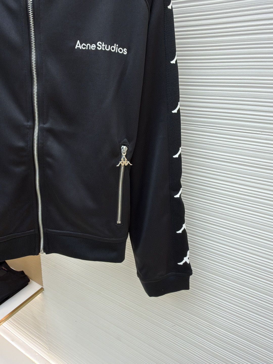 Acne Studios Kappa 卡帕 联名款 徽标拉链运动衫 外套 夹克 长袖 黑色 B0 CI0196-900