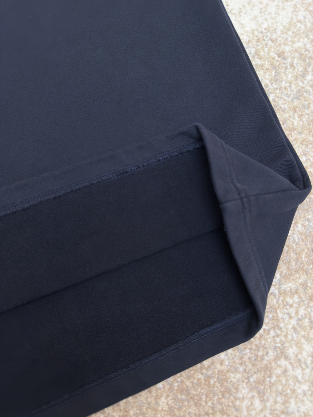 Acne Studios 胸前徽标圆领卫衣 T恤 长袖 白色 黑色 A5 CI0169-900