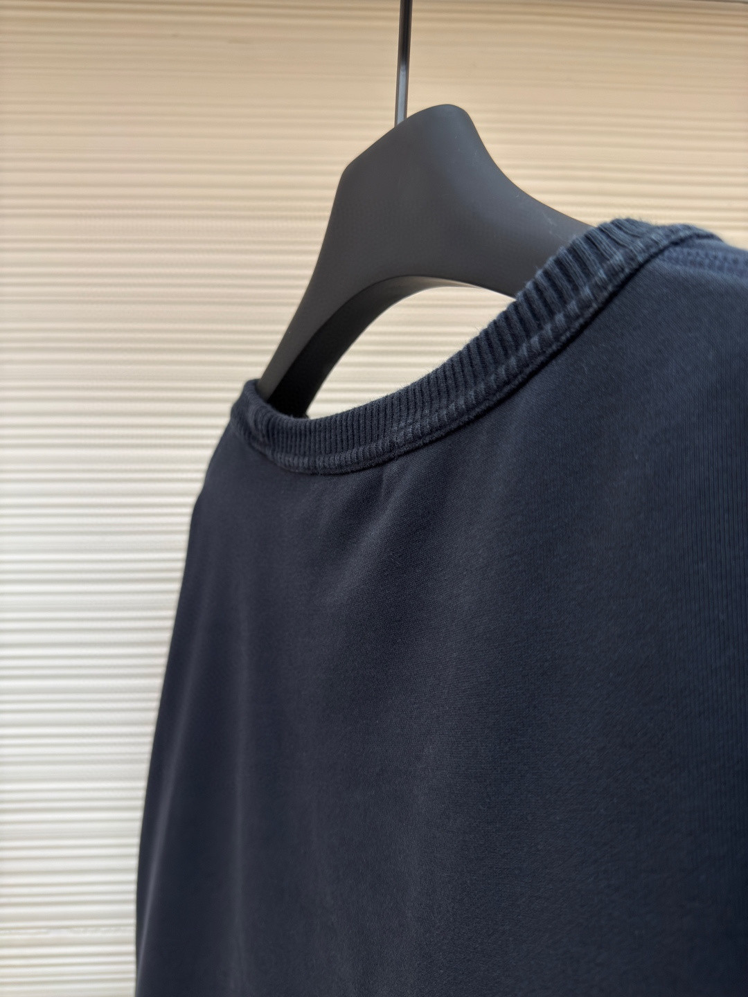 Acne Studios 胸前徽标圆领卫衣 T恤 长袖 白色 黑色 A5 CI0169-900