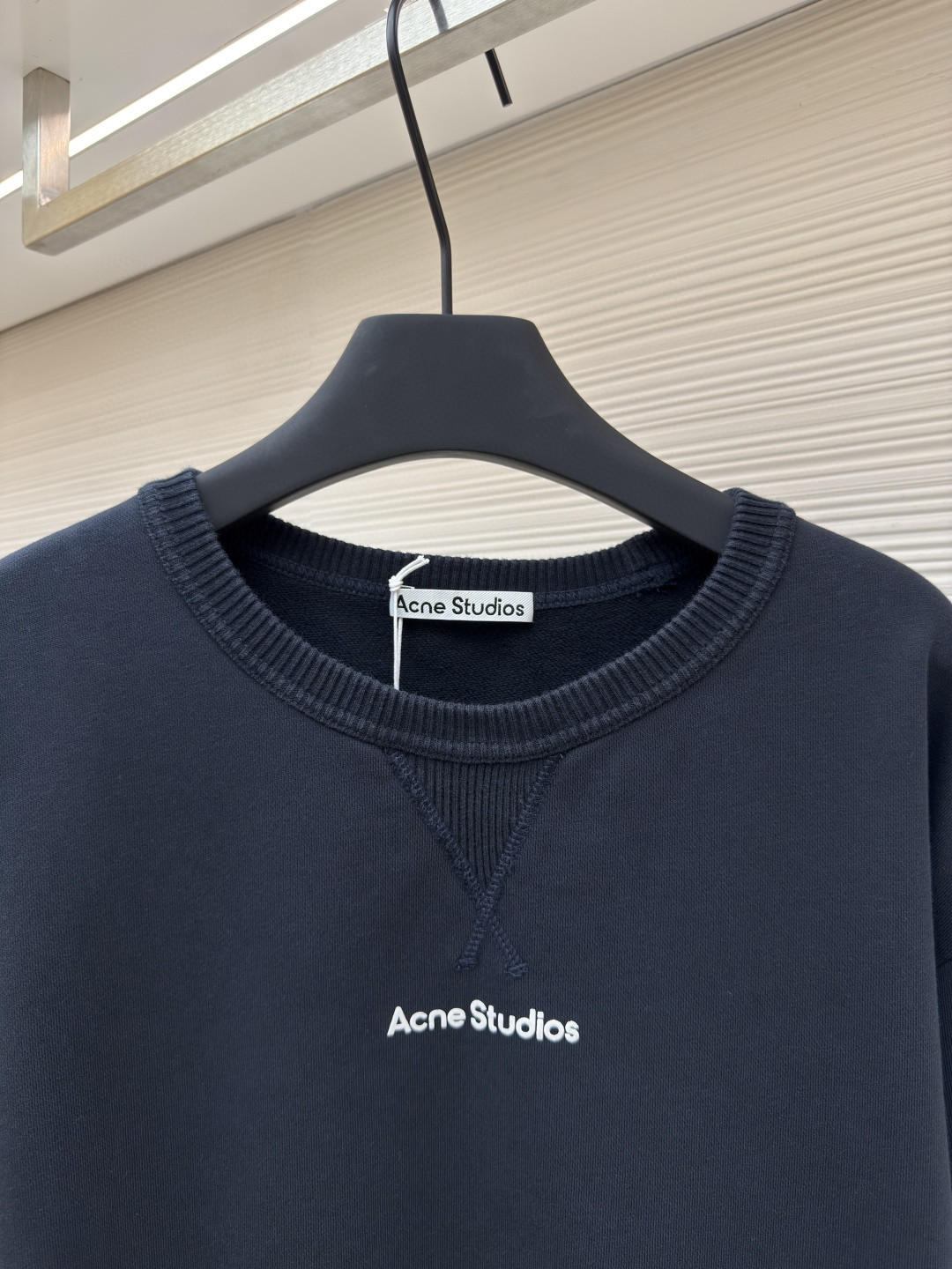 Acne Studios 胸前徽标圆领卫衣 T恤 长袖 白色 黑色 A5 CI0169-900