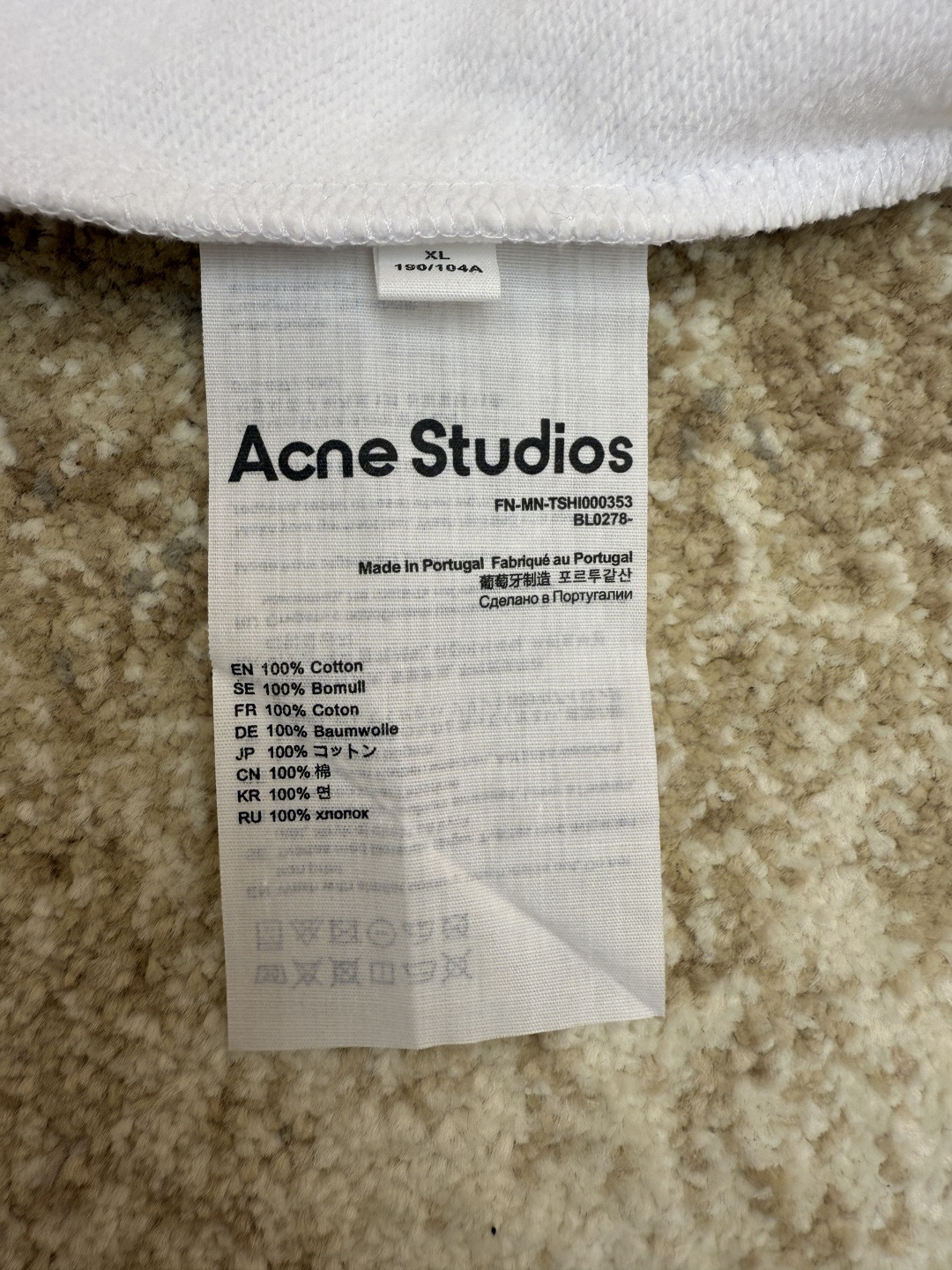 Acne Studios 胸前徽标圆领卫衣 T恤 长袖 白色 黑色 A5 CI0169-900