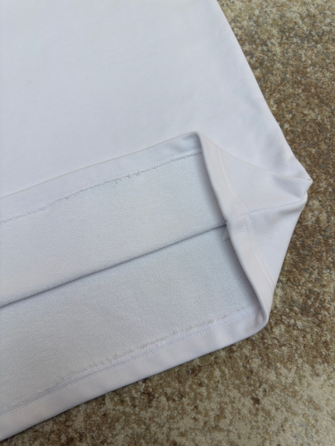 Acne Studios 胸前徽标圆领卫衣 T恤 长袖 白色 黑色 A5 CI0169-900