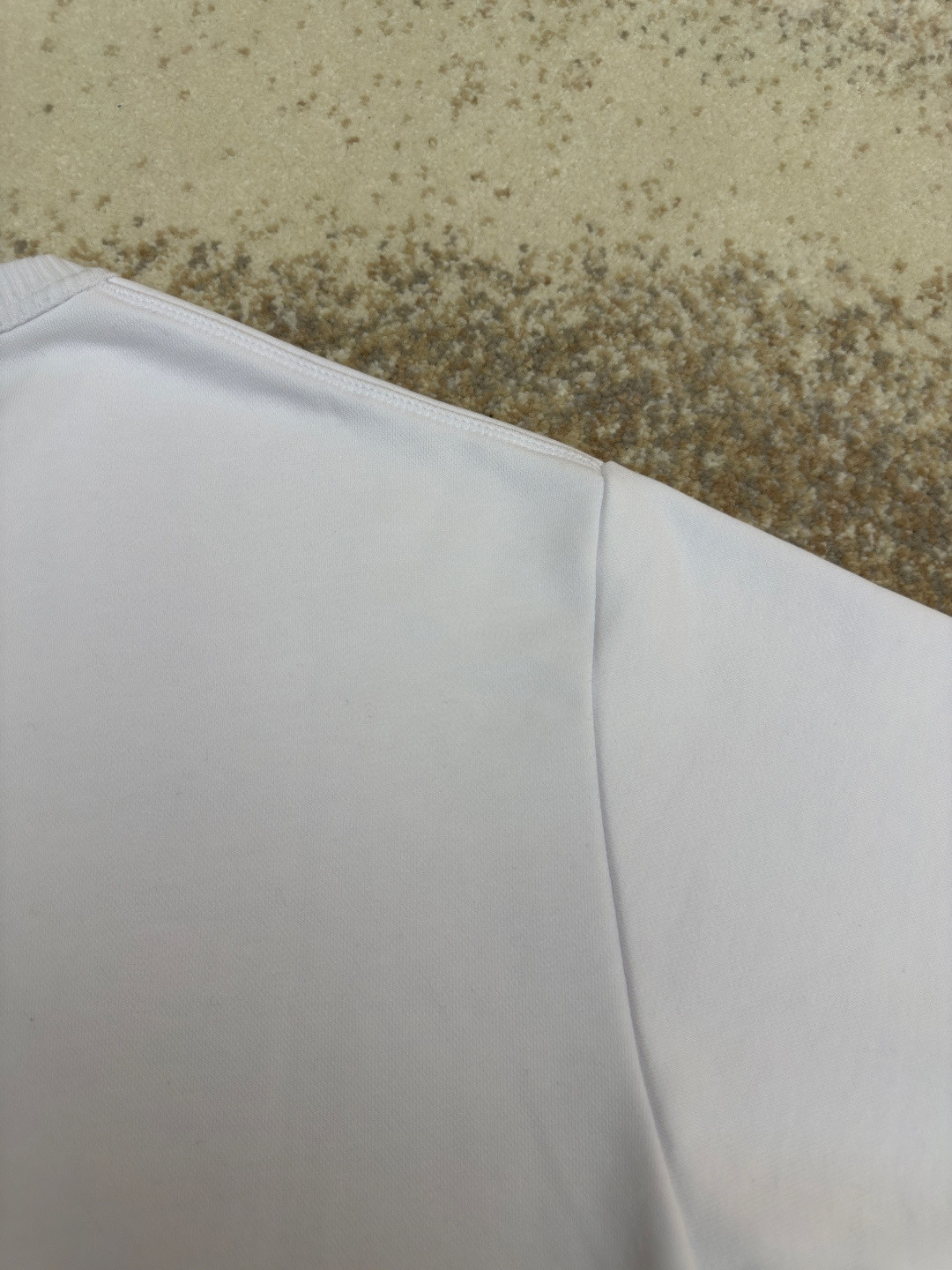 Acne Studios 胸前徽标圆领卫衣 T恤 长袖 白色 黑色 A5 CI0169-900