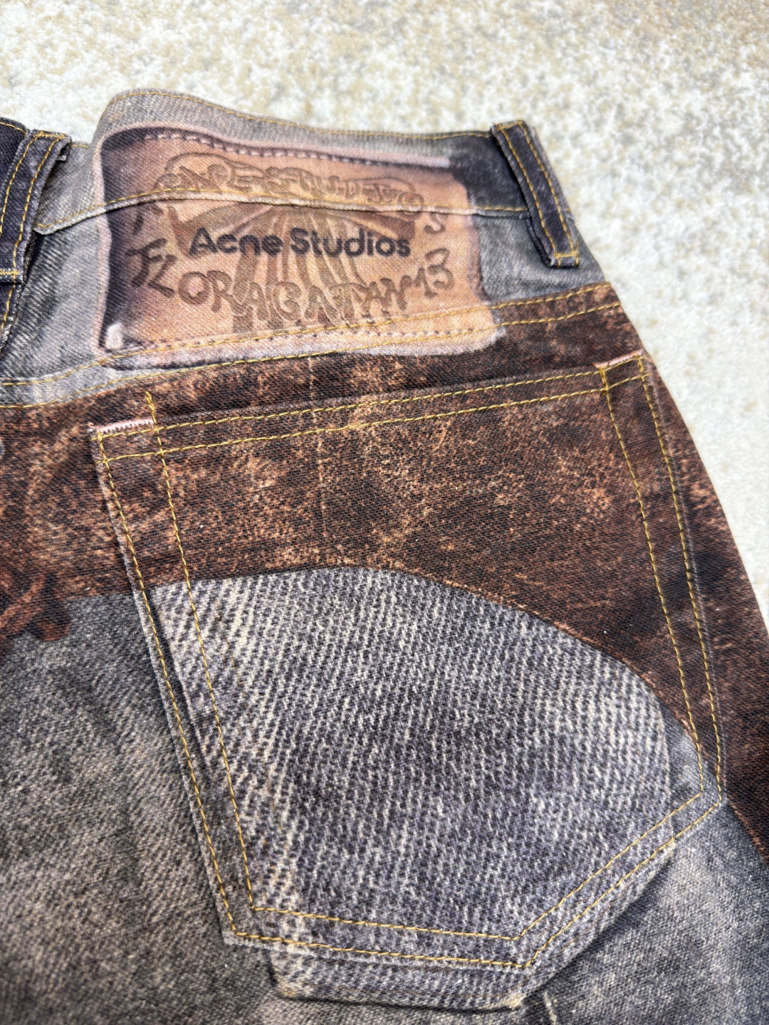 Acne Studios 3D错视复古印花牛仔裤 长裤 裤子 棕色 B0 BK0703-AG7