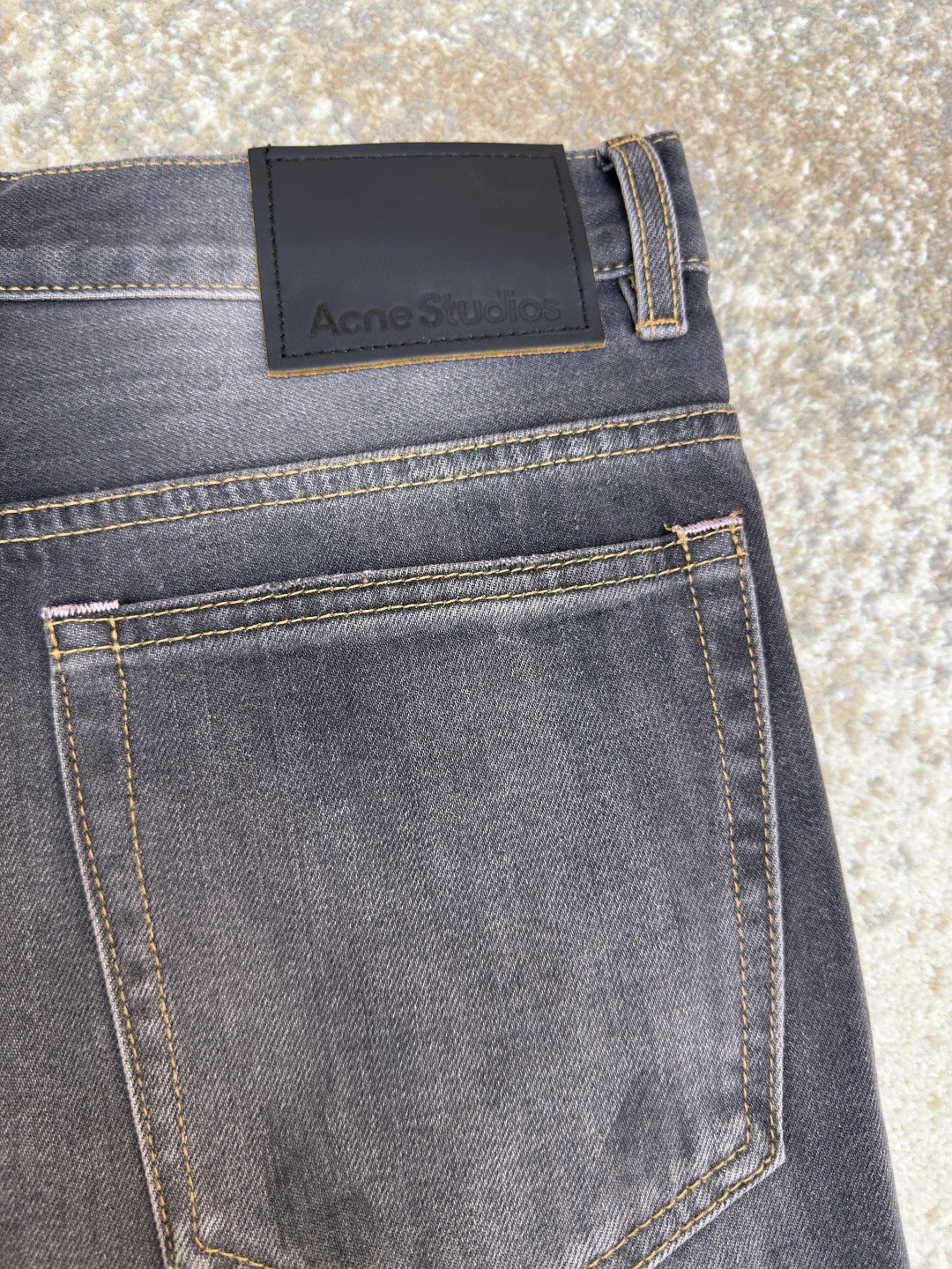 Acne Studios 泼墨涂绘牛仔七分裤 短裤 牛仔裤 裤子 黑色 A7 BE0173-900