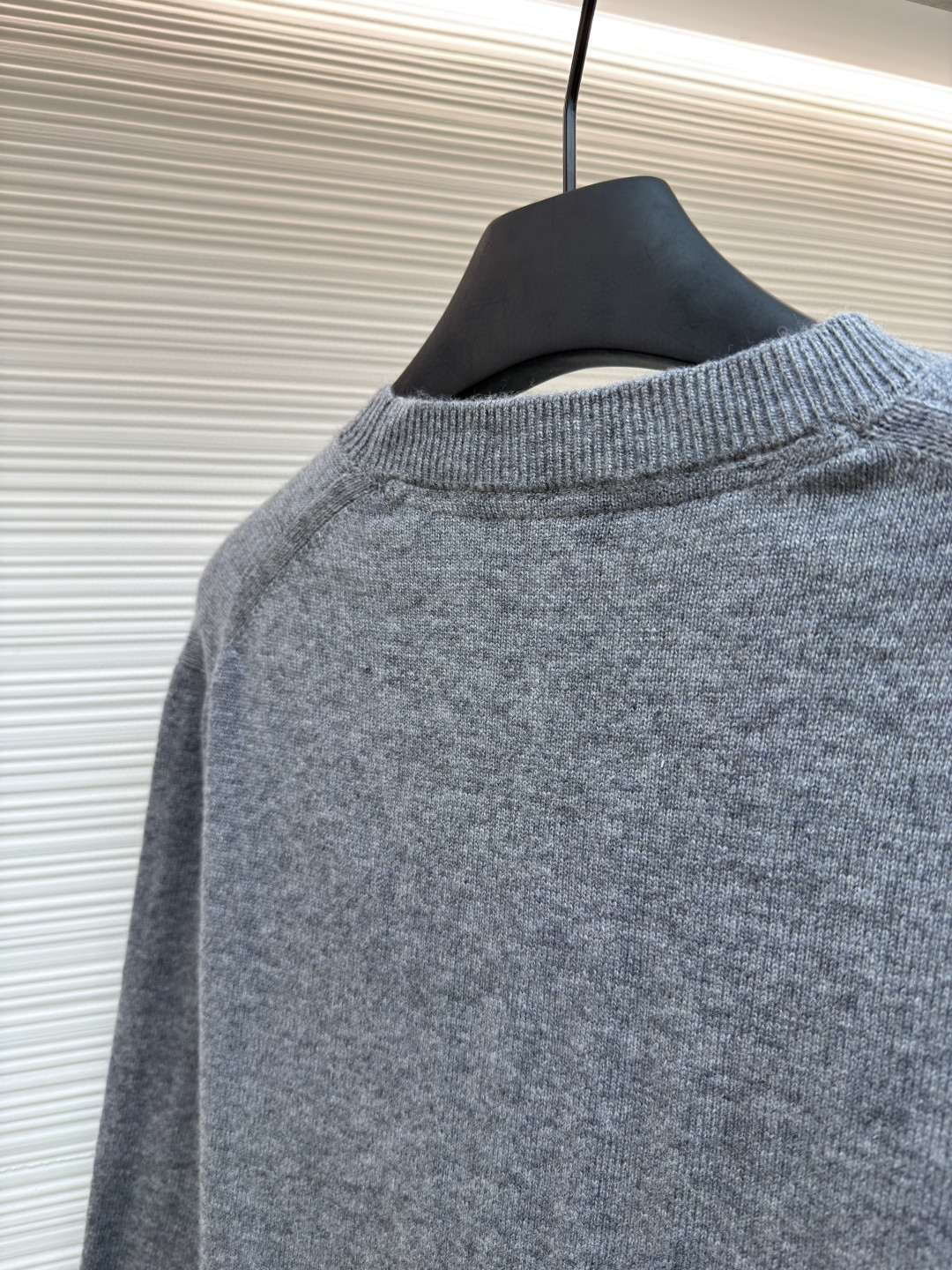 Burberry 巴宝莉 刺绣圆领针织衫 毛衣 长袖 外套 灰色 蓝色 B0 81130871