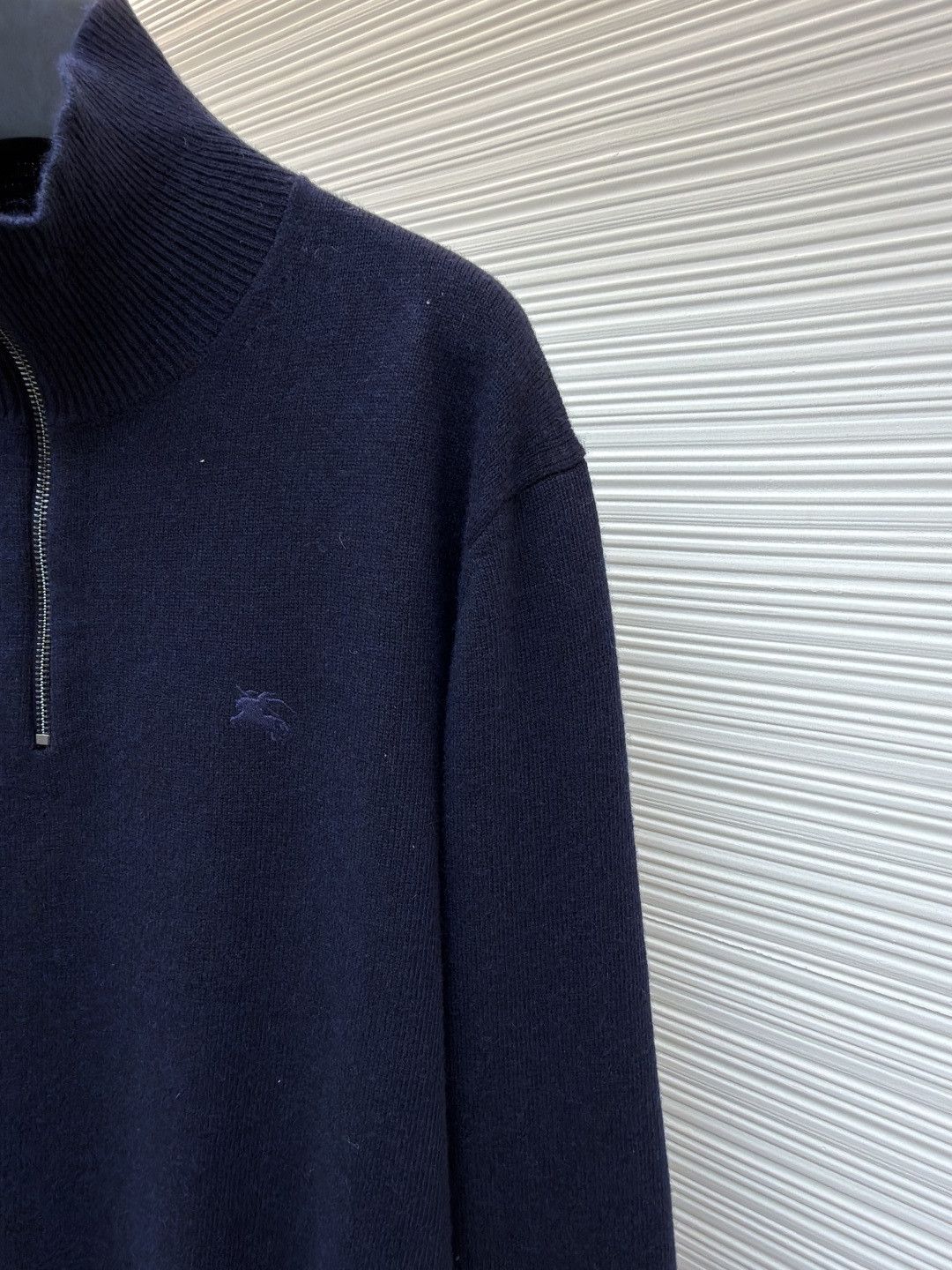 Burberry 巴宝莉 刺绣半拉链高领针织衫 毛衣 长袖 外套 灰色 蓝色 B0 81121321