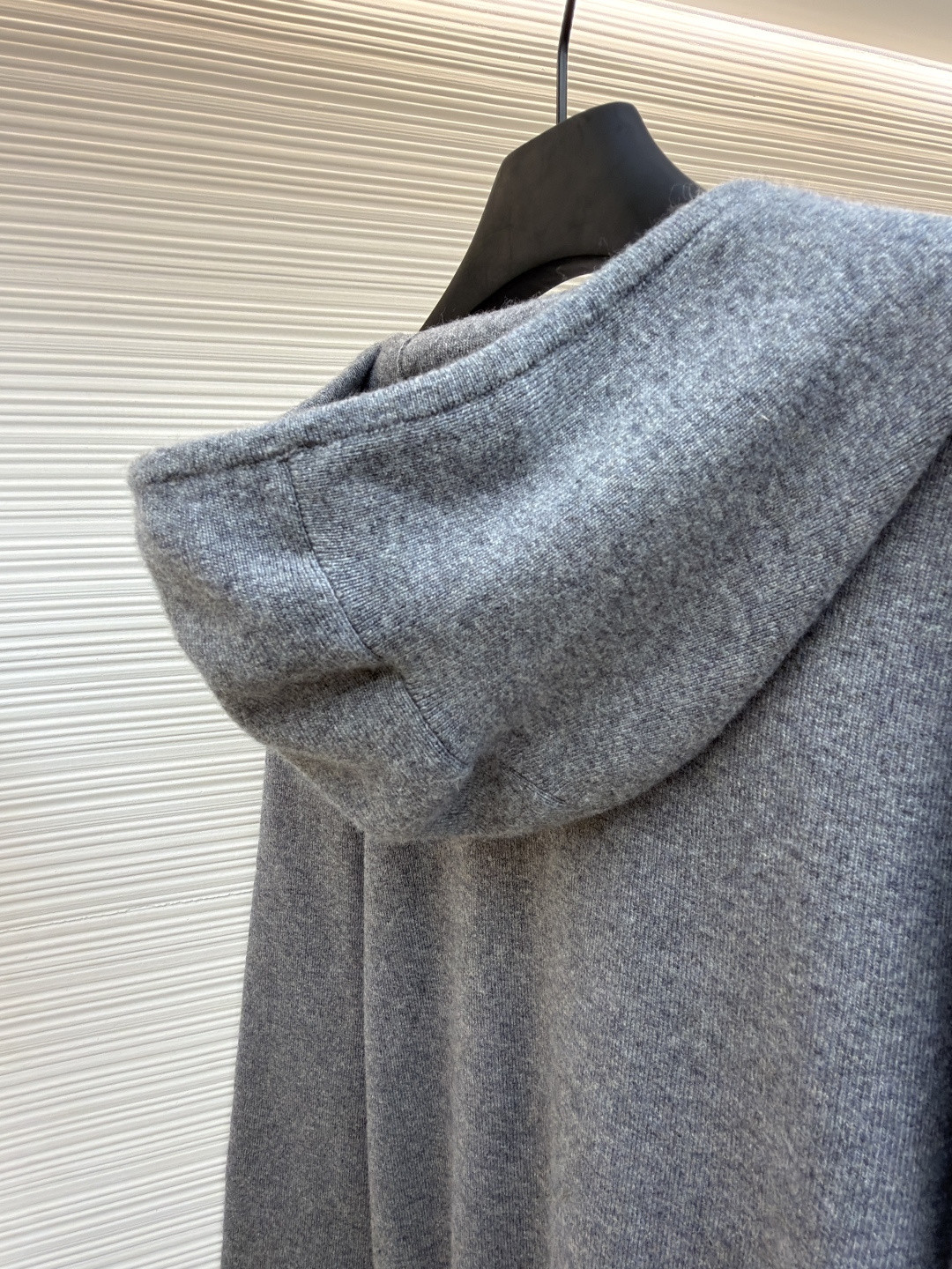 Burberry 巴宝莉 刺绣拉链开衫 连帽卫衣 毛衣 长袖 外套 灰色 蓝色 B0 81121341