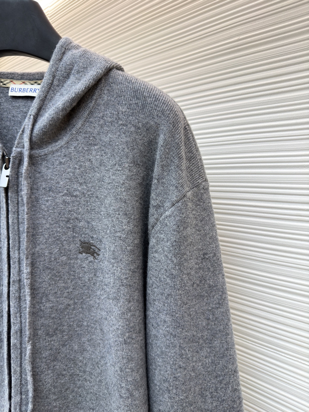 Burberry 巴宝莉 刺绣拉链开衫 连帽卫衣 毛衣 长袖 外套 灰色 蓝色 B0 81121341