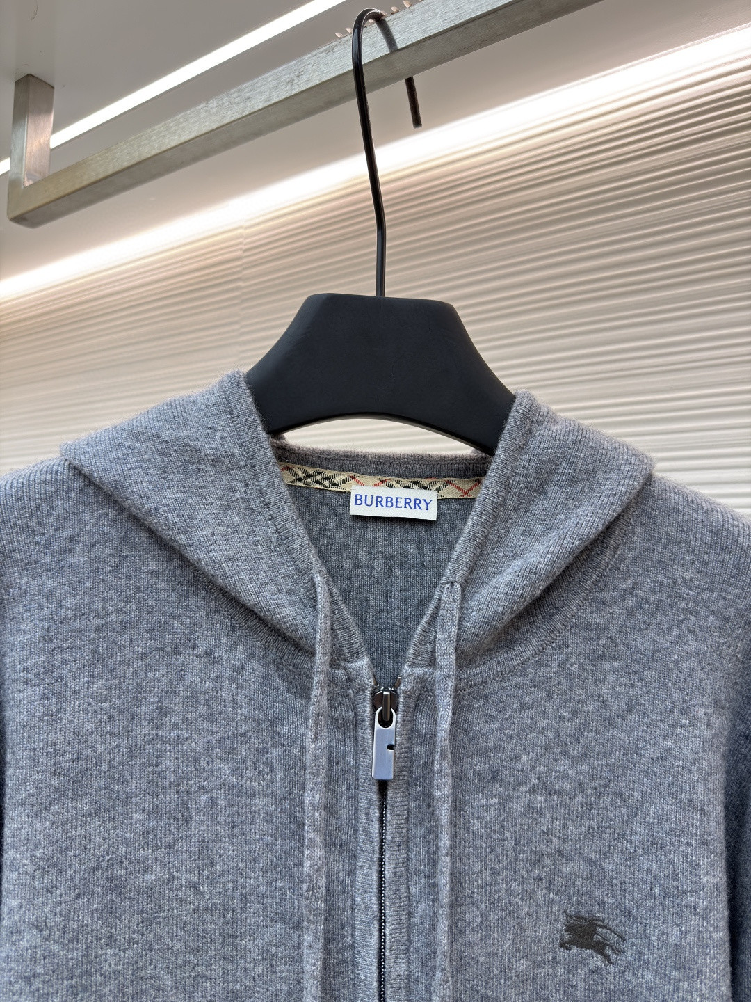 Burberry 巴宝莉 刺绣拉链开衫 连帽卫衣 毛衣 长袖 外套 灰色 蓝色 B0 81121341