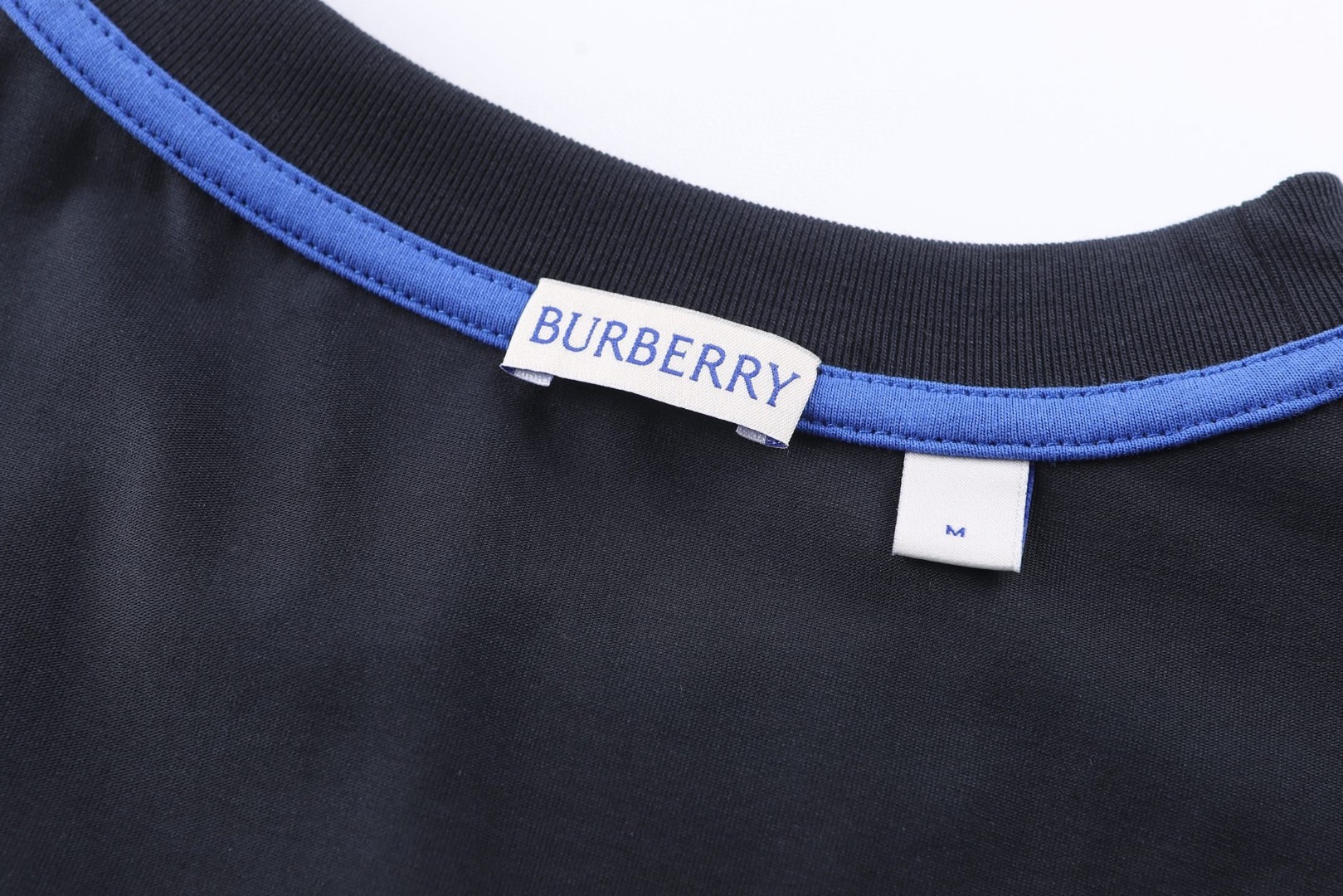 Burberry 巴宝莉  蓝马刺绣圆领T恤 短袖 夏季 白色 黑色 A0 80882951