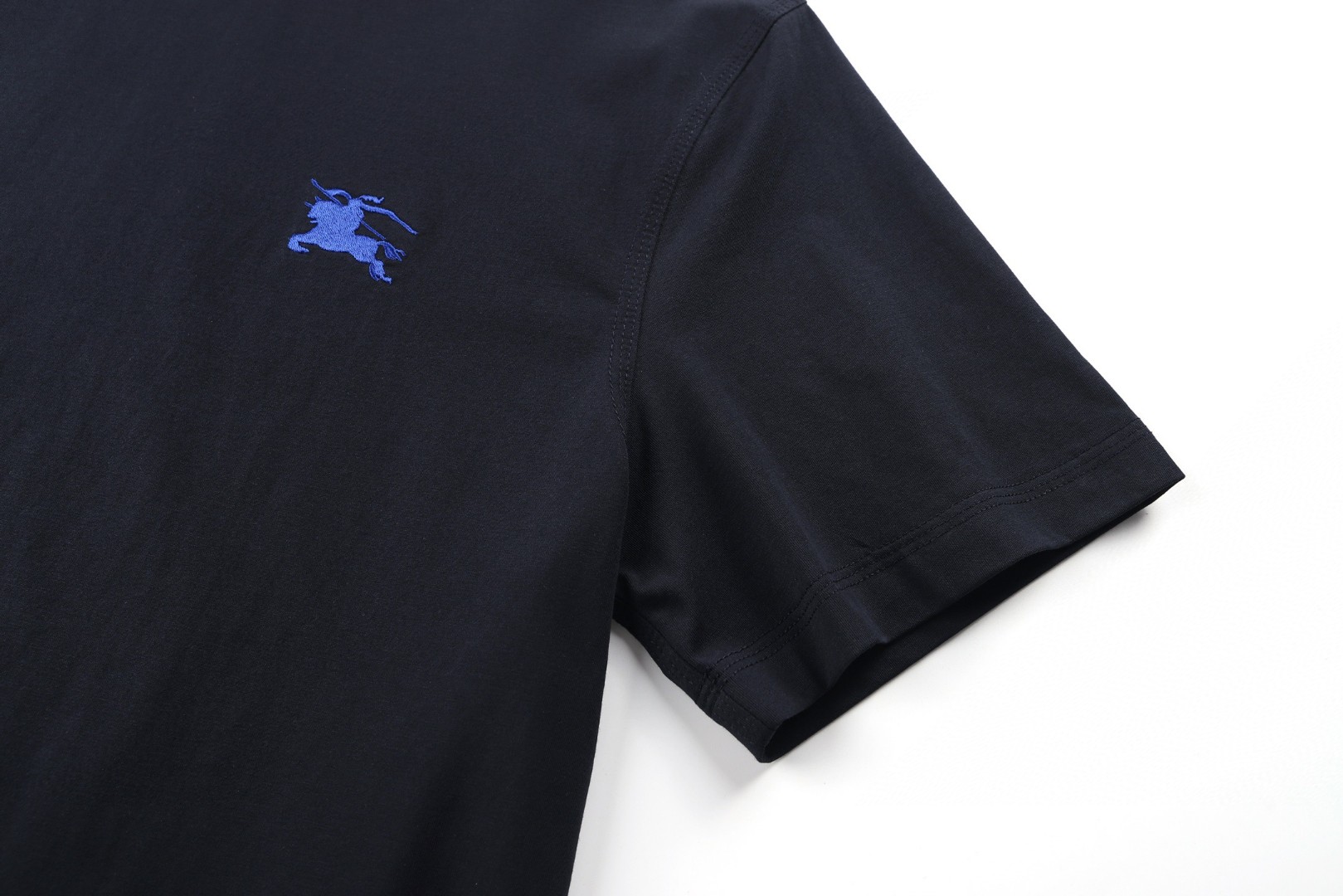 Burberry 巴宝莉  蓝马刺绣圆领T恤 短袖 夏季 白色 黑色 A0 80882951