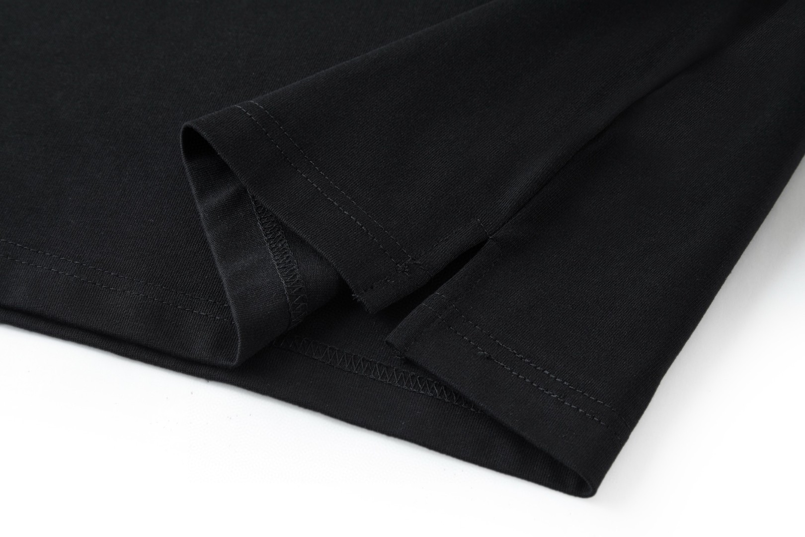 GUCCI 古驰 标识刺绣圆领短袖T恤 夏季 黑色 绿色 A0 854394-XJHN0-1043