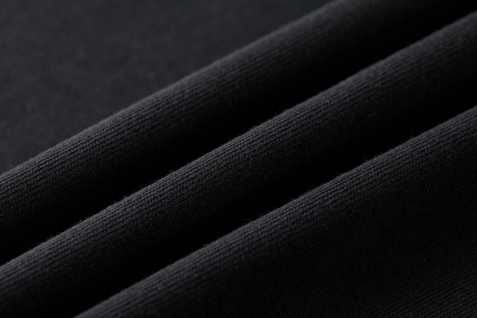 GUCCI 古驰 标识刺绣圆领短袖T恤 夏季 黑色 绿色 A0 854394-XJHN0-1043