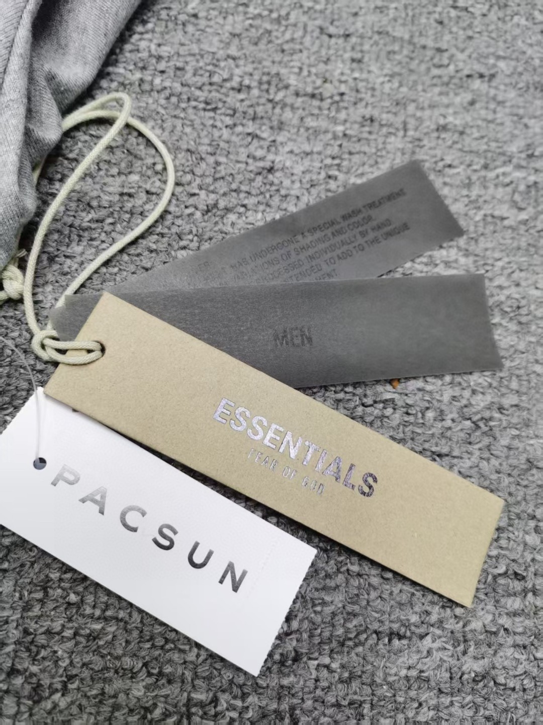 Fear of God Essentials HOLIDAY系列 字母印花圆领短袖 T恤 男女同款 夏款 浅雾灰 陨石黑 深雾灰