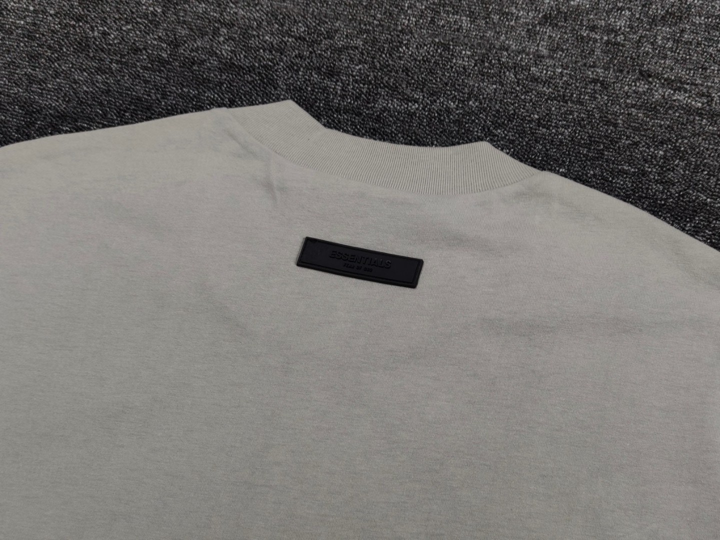 Fear of God Essentials 双排植绒字母印花圆领短袖 T恤 男女同款 夏款 珊瑚红 烟丝色 黑棕色 蛋壳白 烟灰色