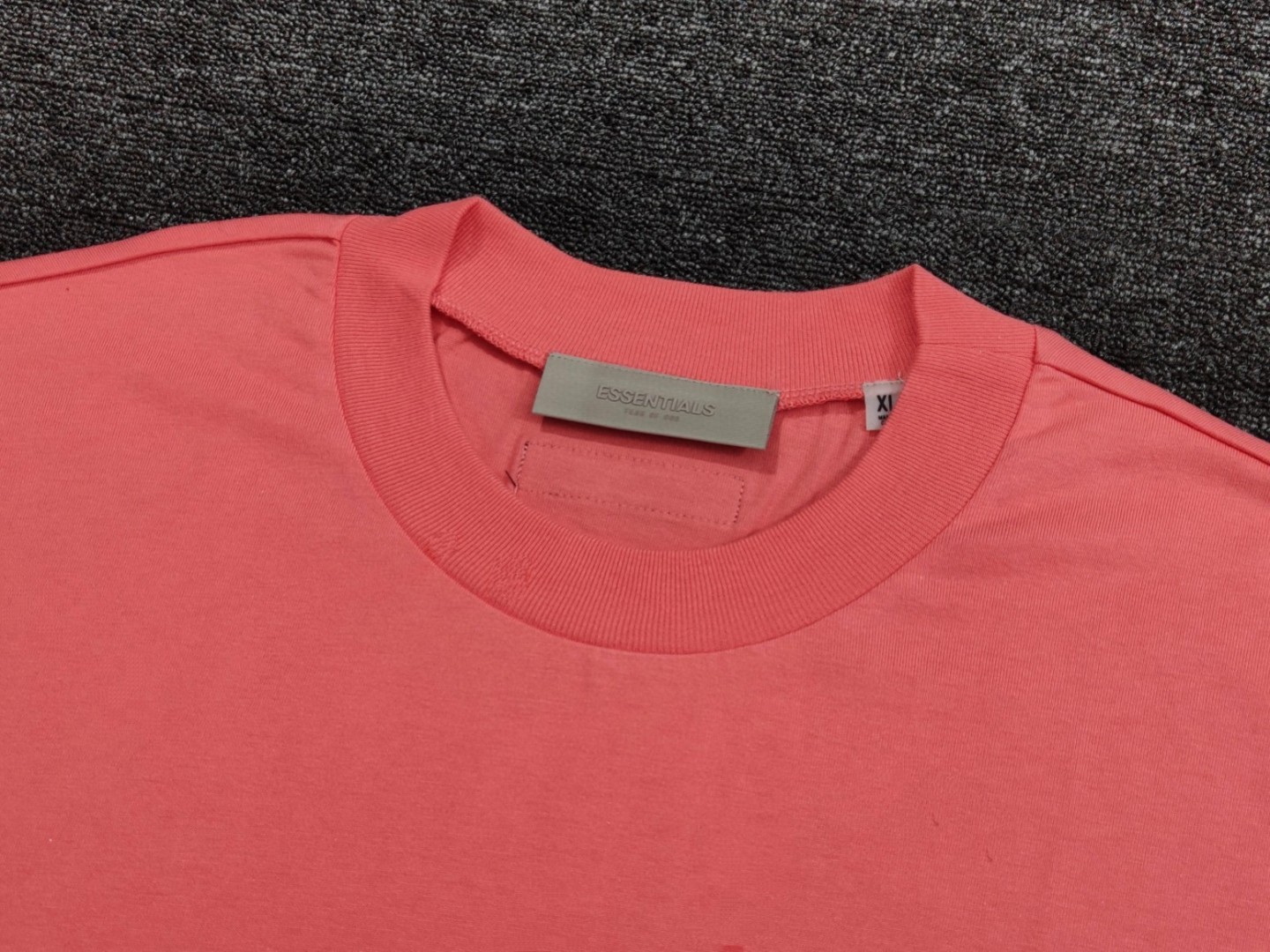 Fear of God Essentials 双排植绒字母印花圆领短袖 T恤 男女同款 夏款 珊瑚红 烟丝色 黑棕色 蛋壳白 烟灰色