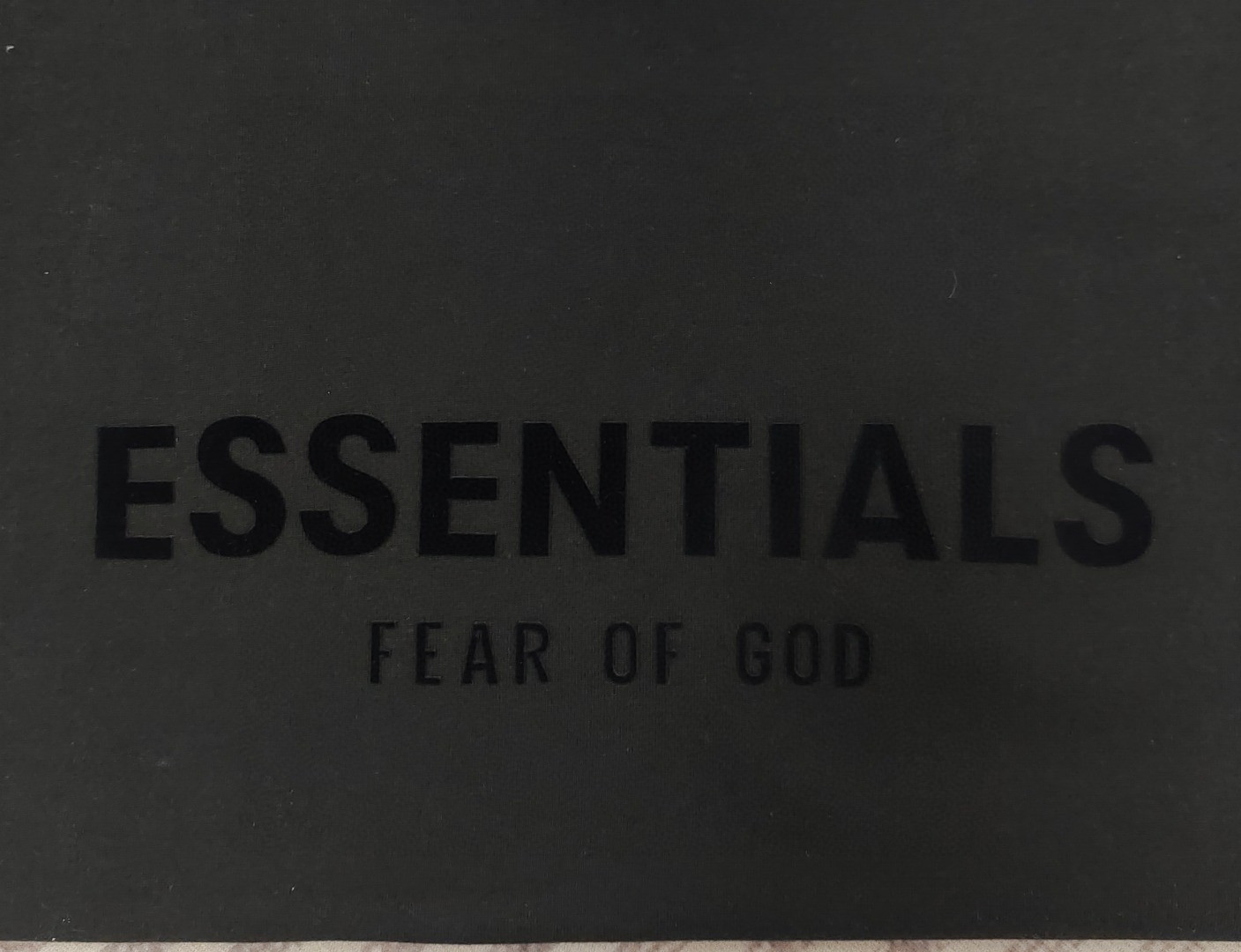 Fear of God Essentials 胸口后背植绒字母印花圆领短袖 T恤 男女同款 夏款 黑色 燕麦色 深燕麦色
