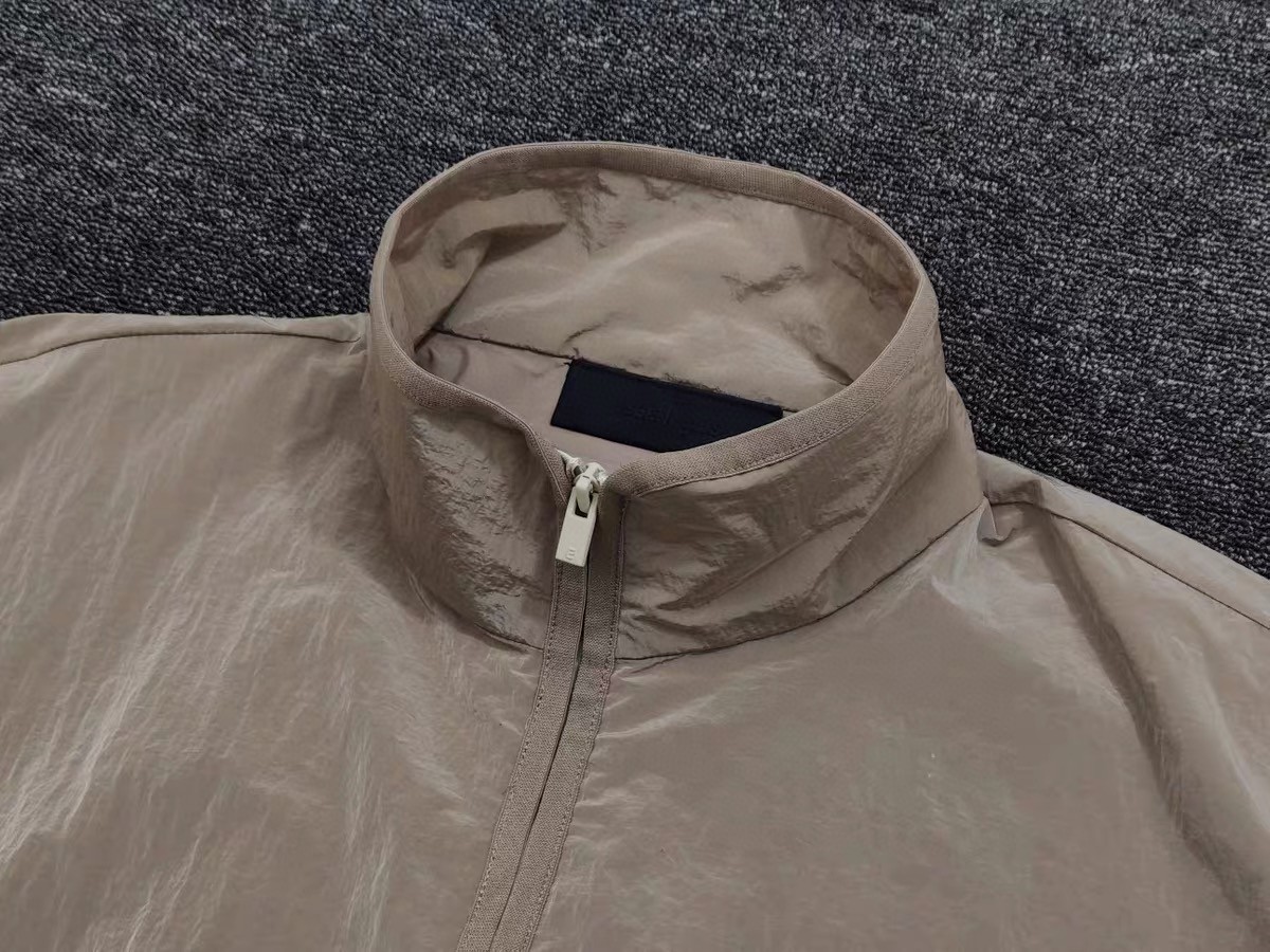 Fear of God Essentials 金属尼龙梭织落肩短袖 外套 男女同款 夏款 金属铜