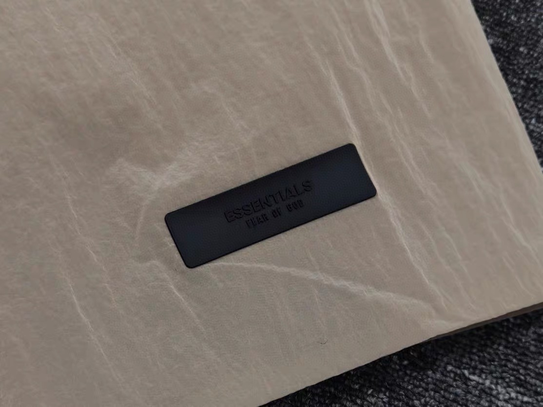 Fear of God Essentials 金属尼龙梭织落肩短袖 外套 男女同款 夏款 金属铜