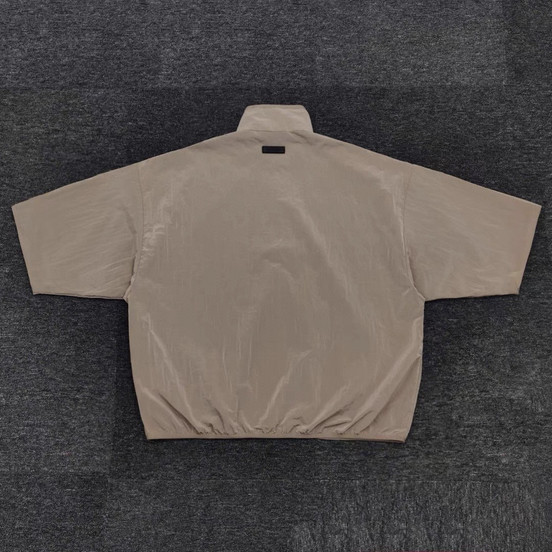 Fear of God Essentials 金属尼龙梭织落肩短袖 外套 男女同款 夏款 金属铜