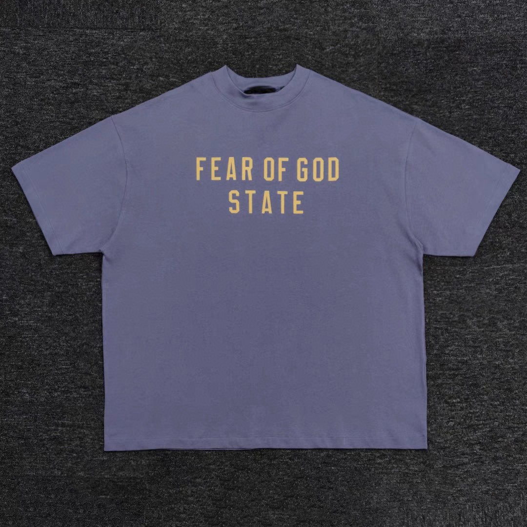Fear of God Essentials HOLIDAY系列 字母印花圆领短袖 T恤 男女同款 夏款 曜石黑 幽兰紫