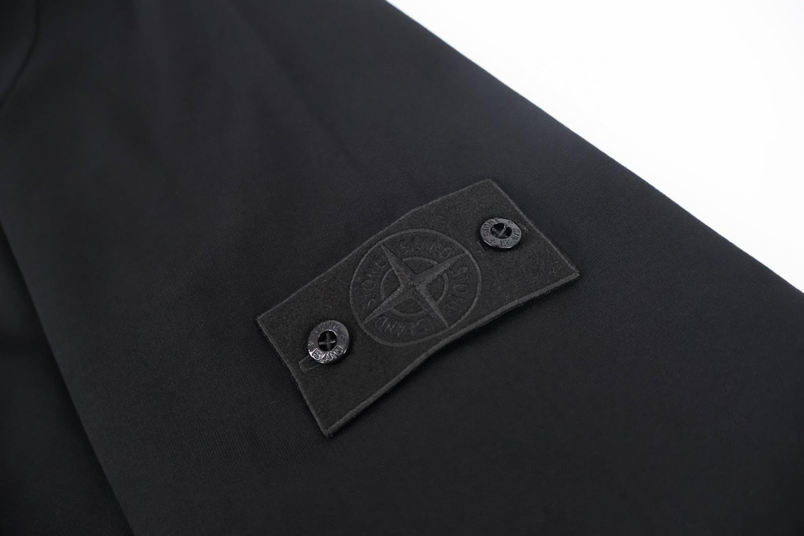 STONE ISLAND 石头岛 幽灵袖标套头卫衣 外套 长袖 黑色 A7 K1S156100011S00F3V0029