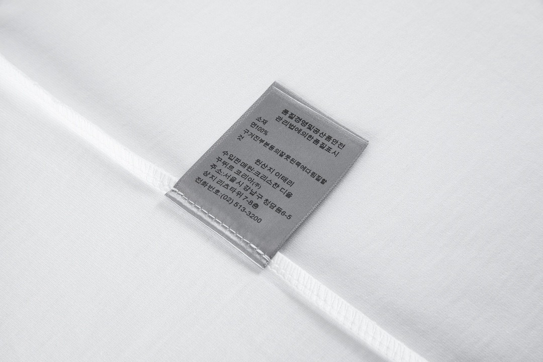 DIOR 迪奥 铭牌刺绣圆领短袖 T恤 夏季 白色 黑色 A0 343J696C0554-C088