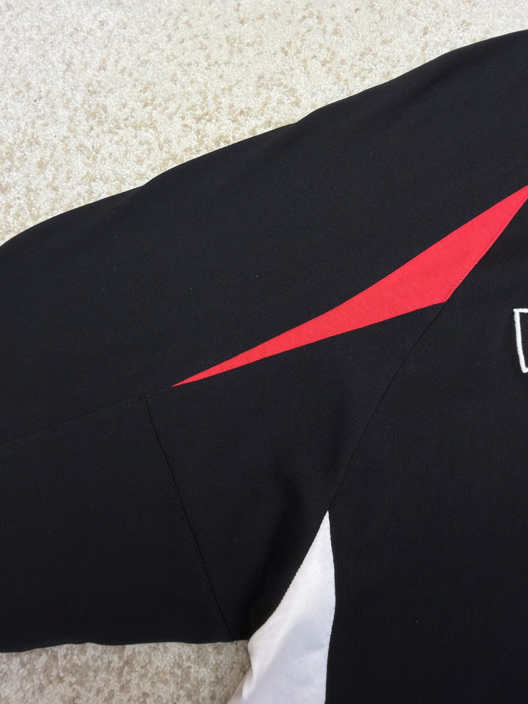 Balenciaga 巴黎世家 NBA联名款 刺绣长袖T恤 黑色 B0 864877TTVW21060