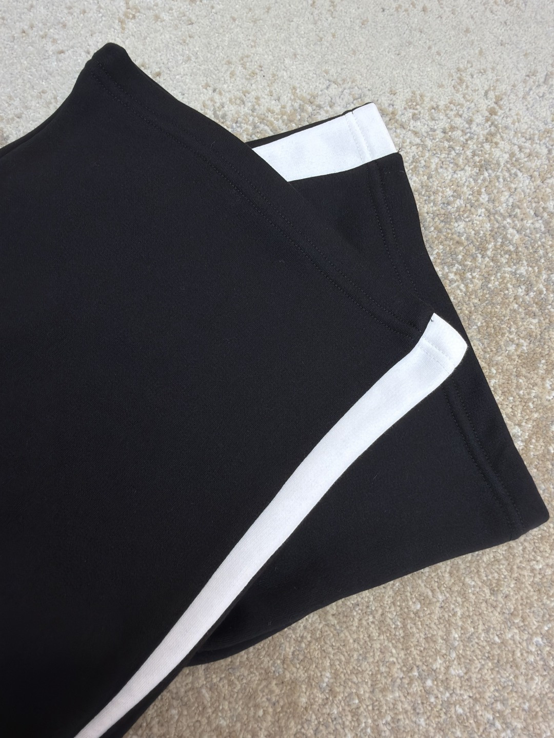 Balenciaga 巴黎世家 NBA联名款 刺绣松紧腰运动裤 长裤 裤子 休闲裤 黑色 B0 864873TTVV91070