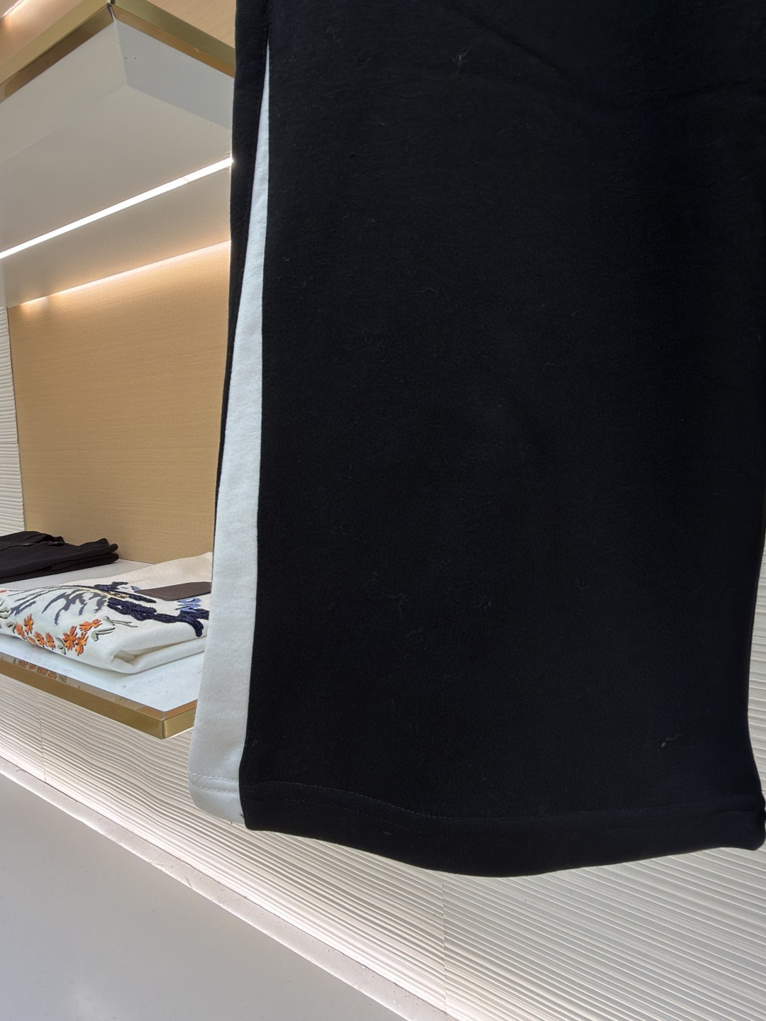 Balenciaga 巴黎世家 NBA联名款 刺绣松紧腰运动裤 长裤 裤子 休闲裤 黑色 B0 864873TTVV91070