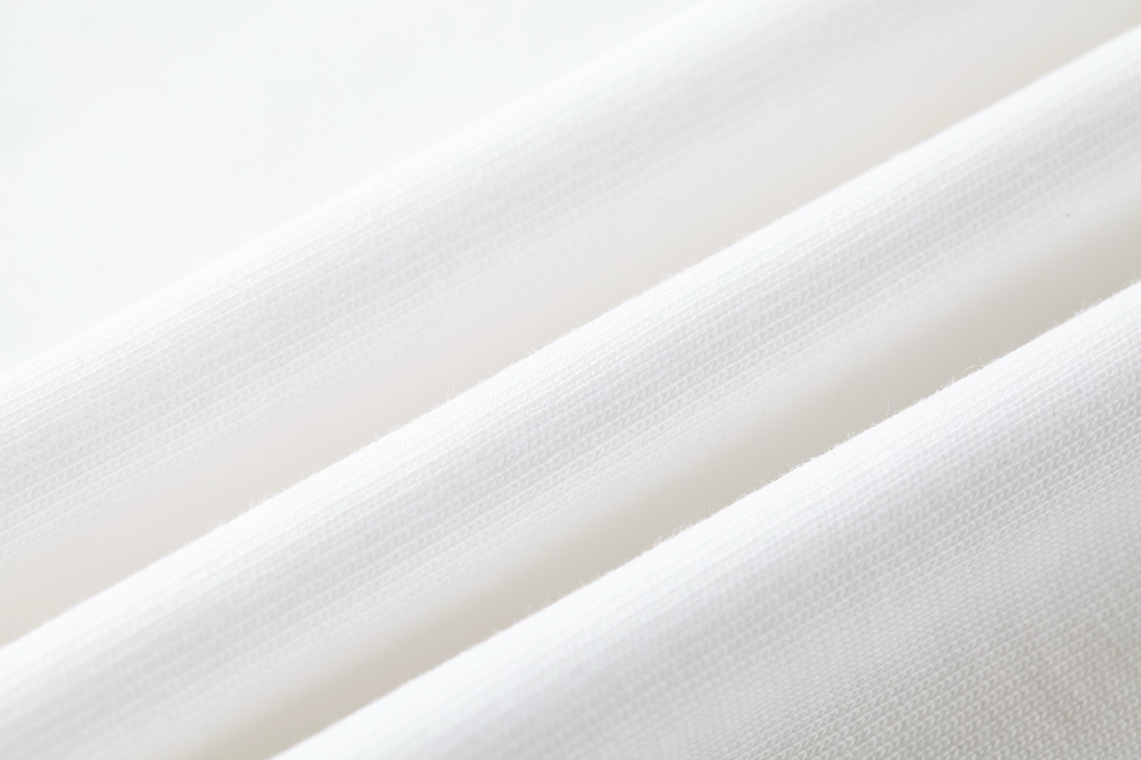 LOUIS VUITTON 路易威登 山景植绒圆领短袖 T恤 白色 A0 1AJCE5