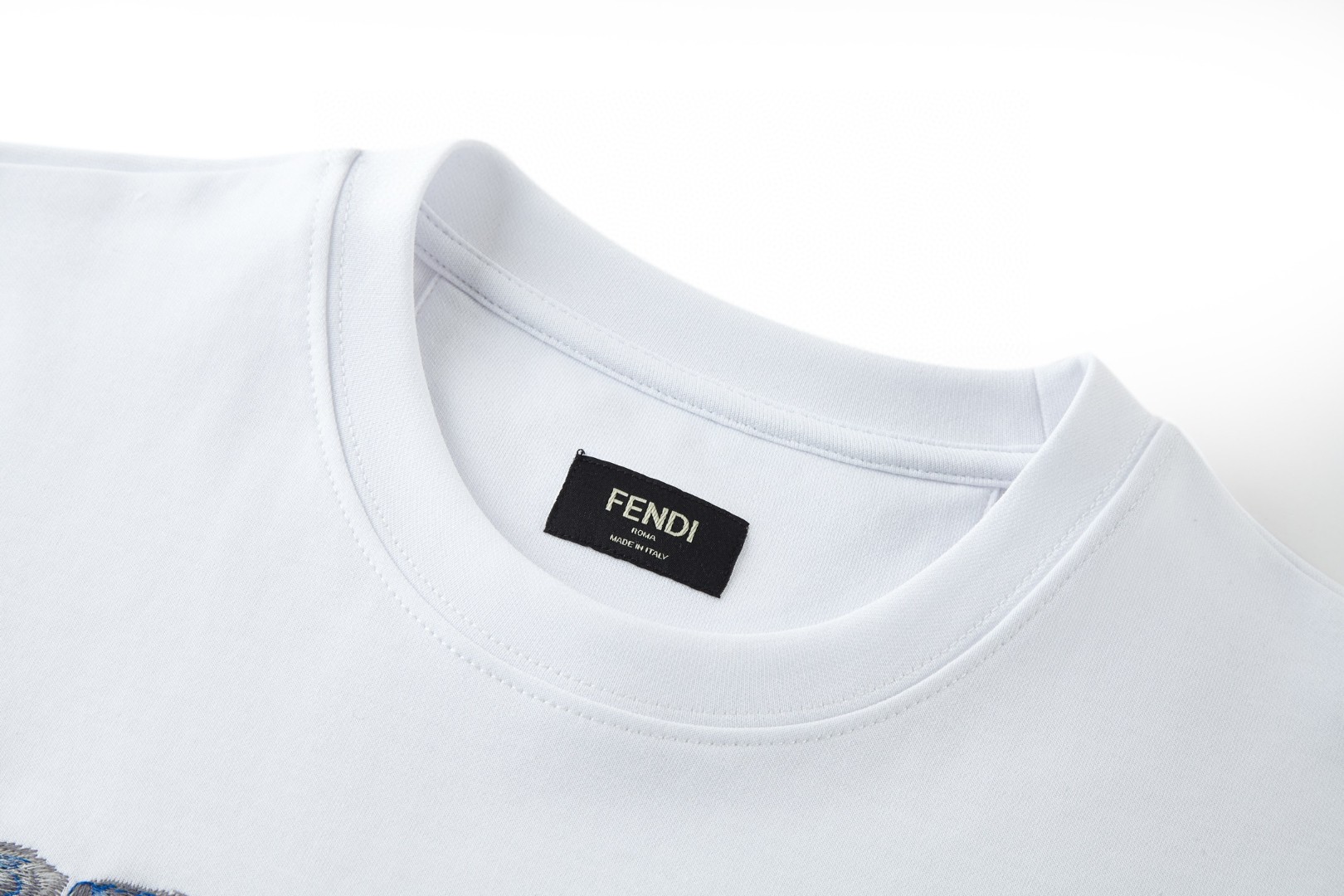 FENDI 芬迪 刺绣手绘标识T恤 短袖 套头 夏季 白色 黑色 A0 FY0936AYZ9F0H0G