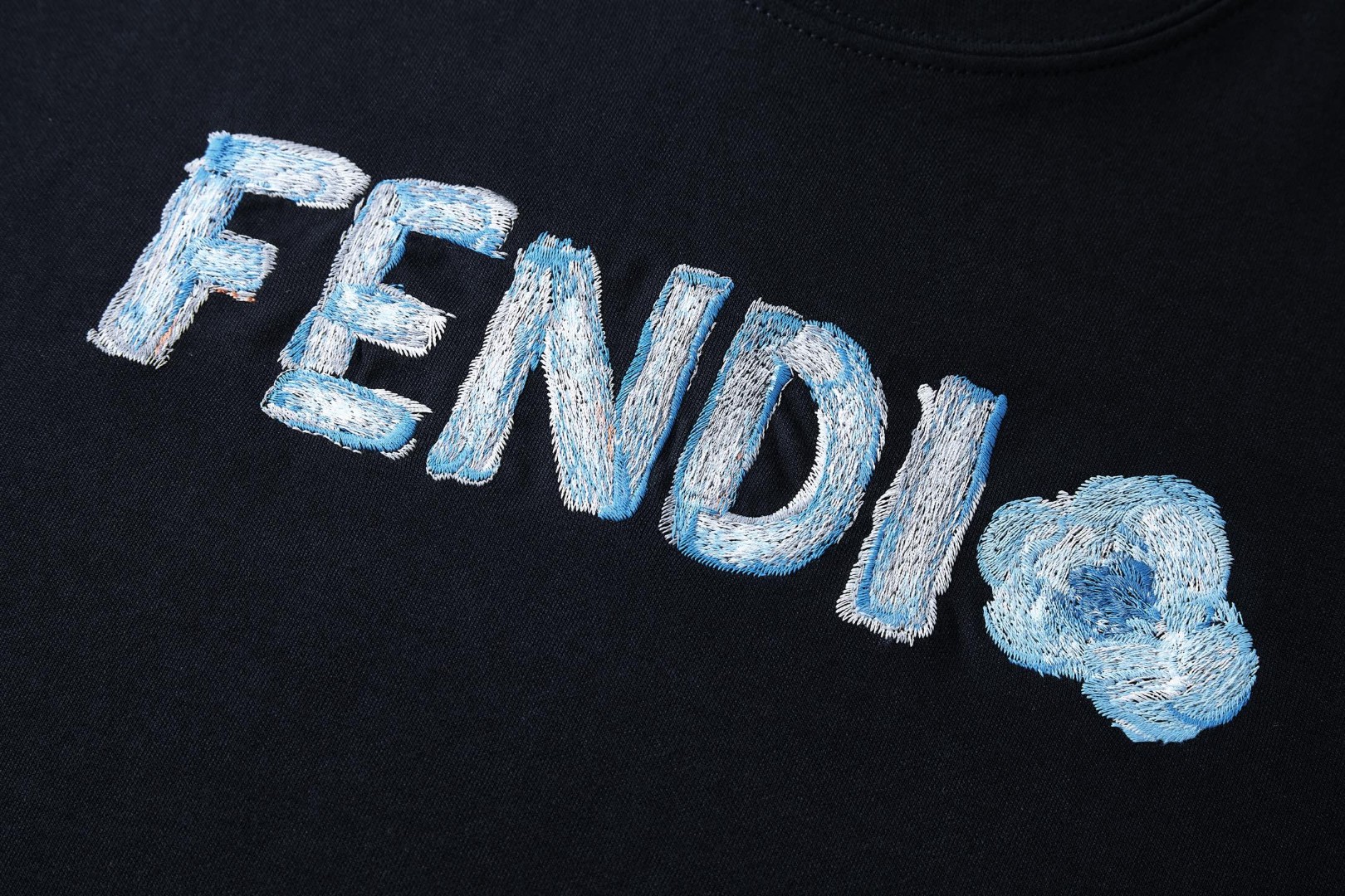 FENDI 芬迪 刺绣手绘标识T恤 短袖 套头 夏季 白色 黑色 A0 FY0936AYZ9F0H0G