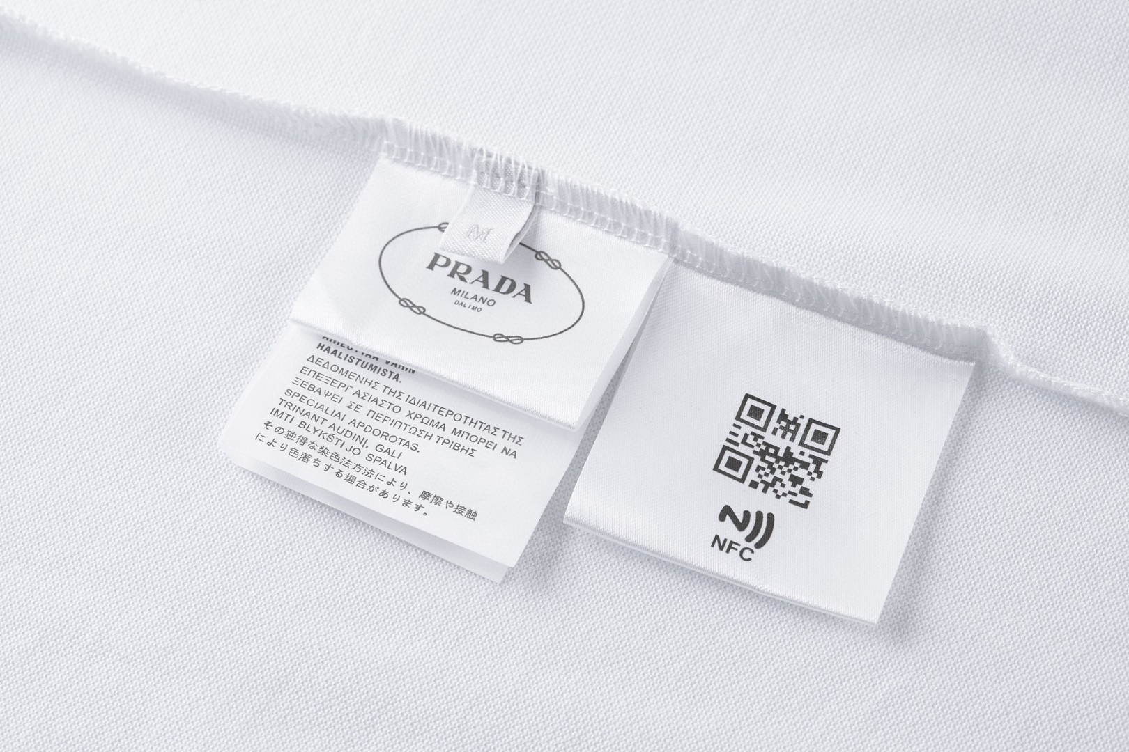 PRADA 普拉达 钢标翻领Polo衫 短袖 T恤 夏季 白色 黑色 A0 UJN444-XGS-F0009-S-WM3