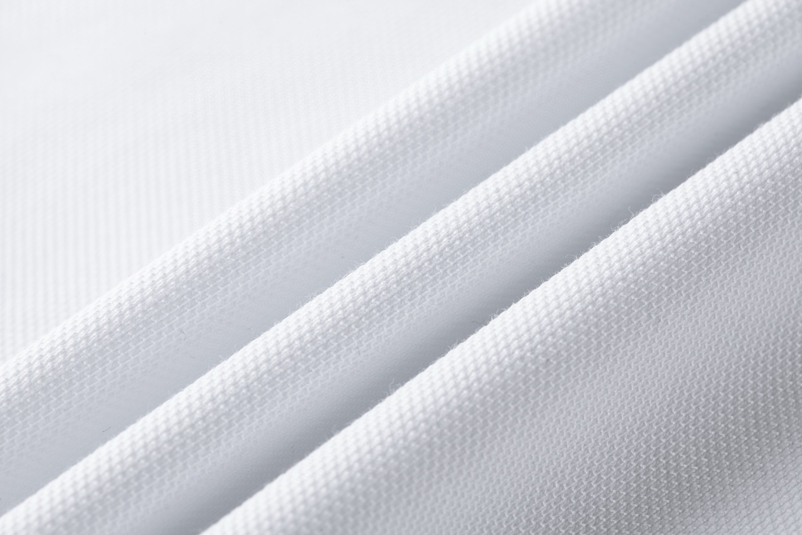 PRADA 普拉达 钢标翻领Polo衫 短袖 T恤 夏季 白色 黑色 A0 UJN444-XGS-F0009-S-WM3