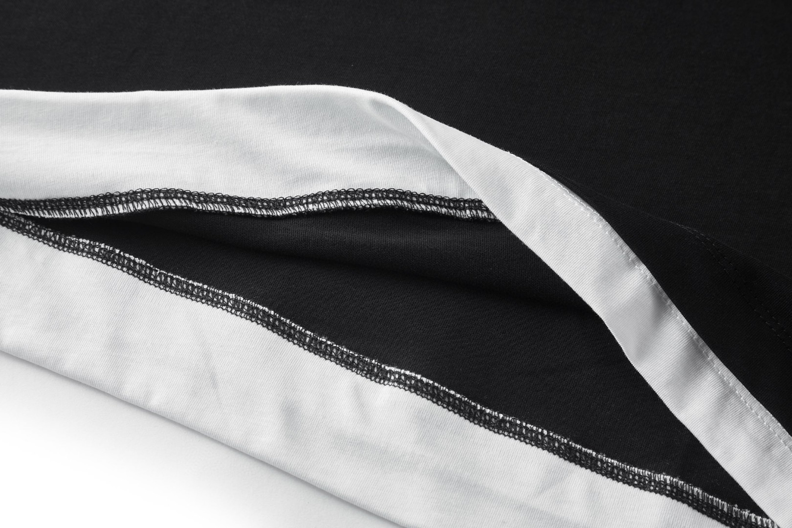 PRADA 普拉达 双层假两件布标圆领短袖 T恤 夏季 黑色 A0 UJN912-11CD-F0967-S-WMO