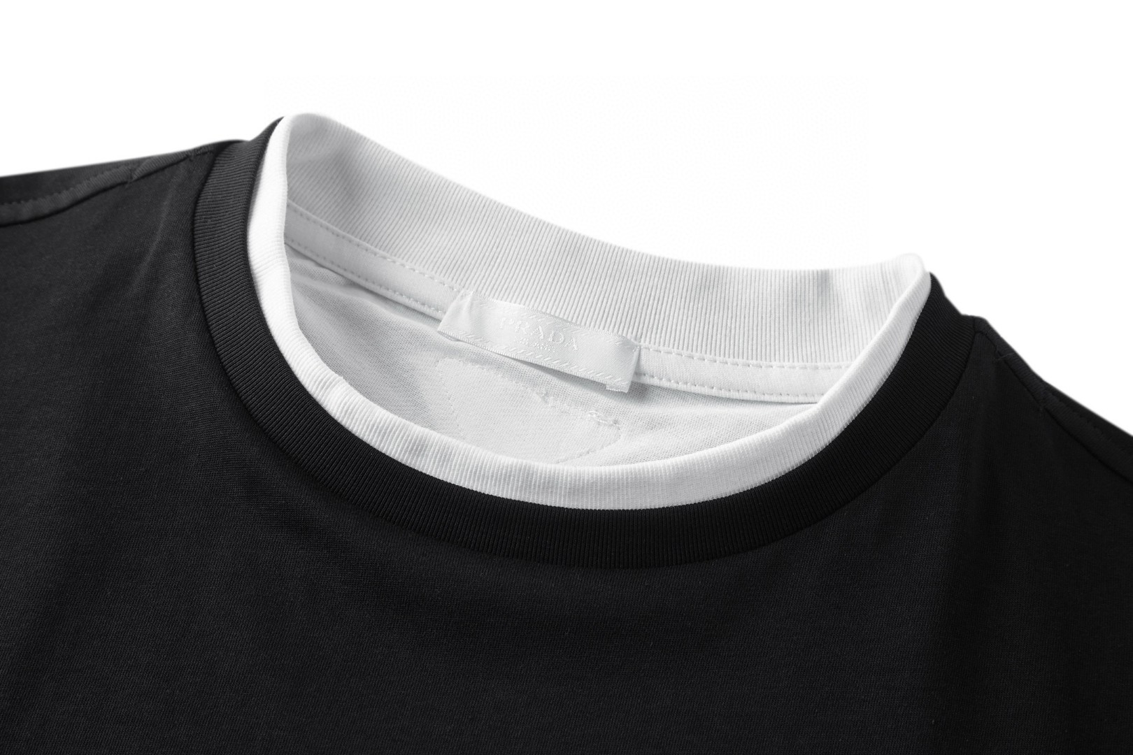 PRADA 普拉达 双层假两件布标圆领短袖 T恤 夏季 黑色 A0 UJN912-11CD-F0967-S-WMO