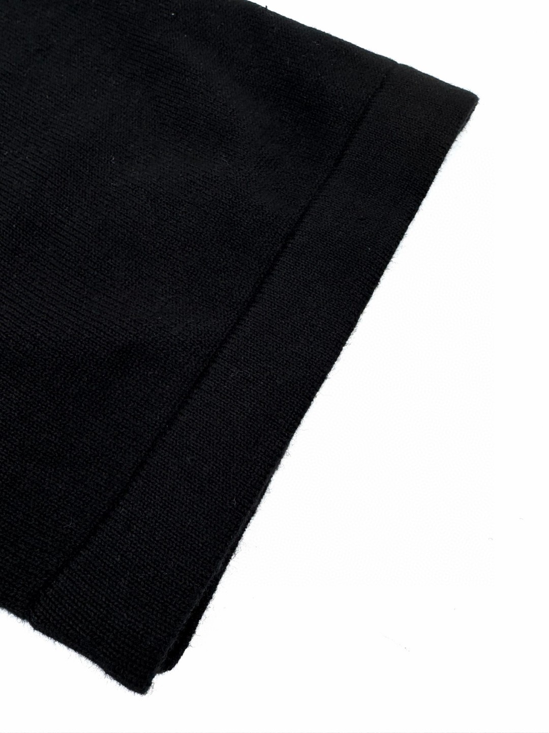 LOUIS VUITTON 路易威登 硬箱针织圆领短袖 T恤 白色 黑色 A5 1AJDWT