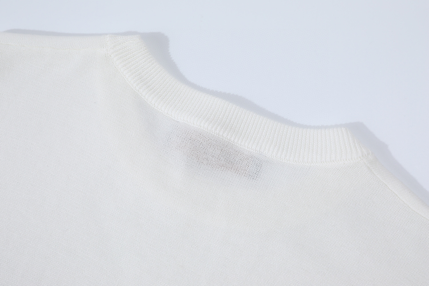 LOUIS VUITTON 路易威登 LV 提花暗纹logo毛织短袖 夏季 T恤 男女同款 棕色 白色 黑色 A0 1AFQA6