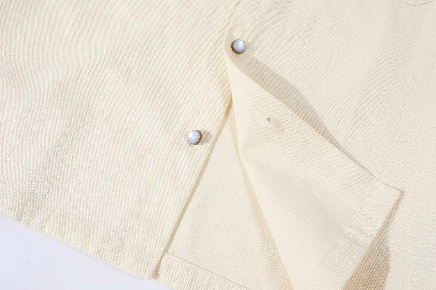 LOUIS VUITTON 路易威登 LV 皮标 桑蚕丝短袖衬衫 米色 B0 1AHCHW-B0