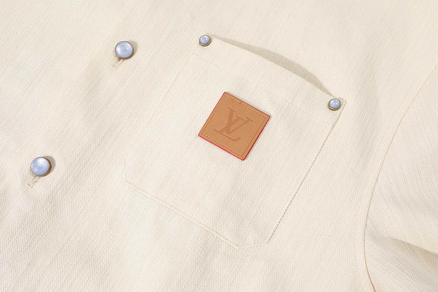 LOUIS VUITTON 路易威登 LV 皮标 桑蚕丝短袖衬衫 米色 B0 1AHCHW-B0